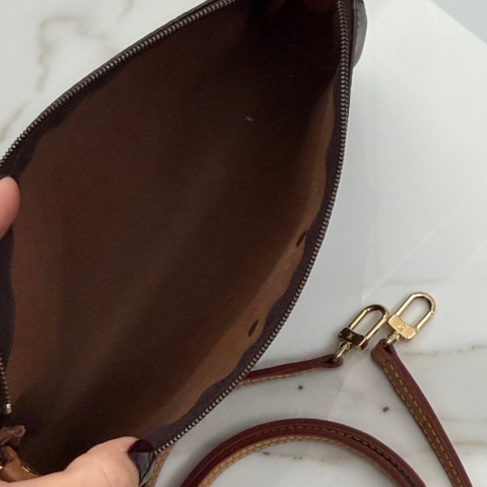 Louis Vuitton Eva Dark Brown Monogram Pochette - Picture 4 of 14